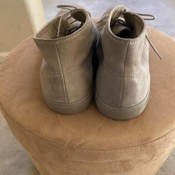 PRICE CUT!Men's Suede Banana Republic Boots - Picture 2 of 4